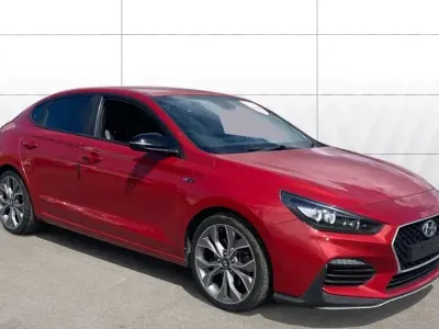 Używany Hyundai i30 N Line 140 KM (102 kW) 2020 Czerwony Hatchback