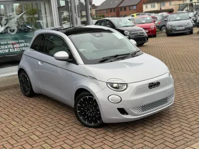 Nowe Fiat 500e La Prima 85 kW (116 KM) 2026 Niebieski Hatchback