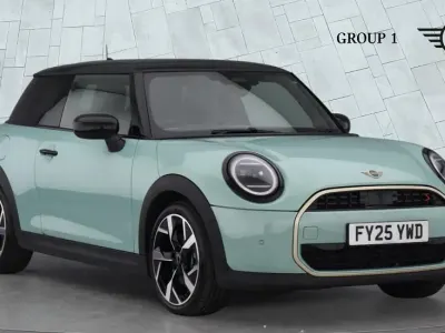 Begagnad Mini Cooper S Hatch 201 HK (147 kW) 2025 Grön Halvkombi