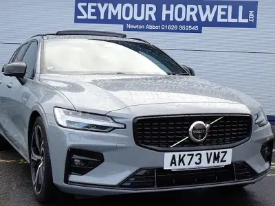 Used Volvo V60 Ultimate 197 HP (144 kW) 2023 Grey Estate