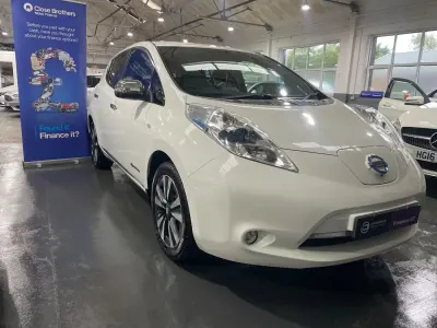 Käytetty Nissan Leaf Tekna 80 kW (109 HP) 2016 Valkoinen Viistoperä