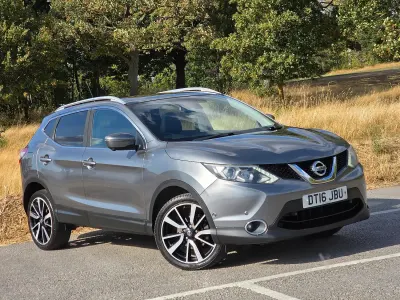 Used Nissan Qashqai S 110 HP (80 kW) 2016 Grey SUV