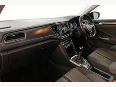 Used VW T-Roc SE 115 HP (84 kW) 2019 Blue SUV