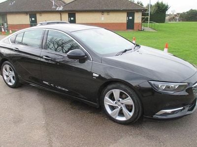 Used Vauxhall Insignia SRi 170 HP (125 kW) 2019 Black Hatchback