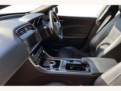 Used Jaguar XE R-Sport 180 HP (132 kW) 2017 Santorini black Sedan