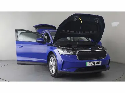 Used Skoda Enyaq iV 97 kW (132 HP) 2022 Energy blue SUV