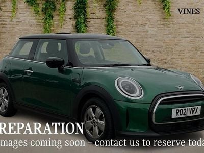 Used Mini Cooper Classic 134 HP (98 kW) 2021 Green Hatchback