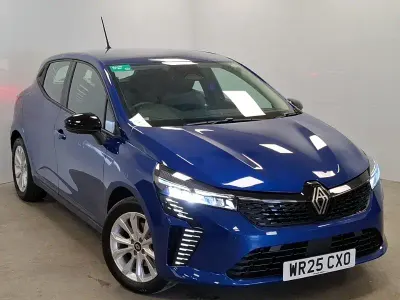 New Renault Clio V Evolution 143 HP (105 kW) 2025 Blue Hatchback