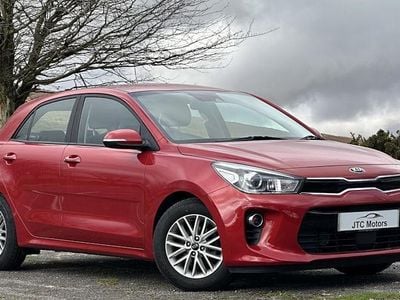 Used Kia Rio 99 HP (72 kW) 2019 Red Hatchback