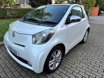 Toyota iQ