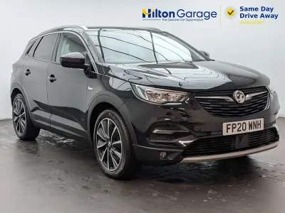 Second-hand Vauxhall Grandland X Business Edition 300 CP (220 kW) 2020 Negru SUV