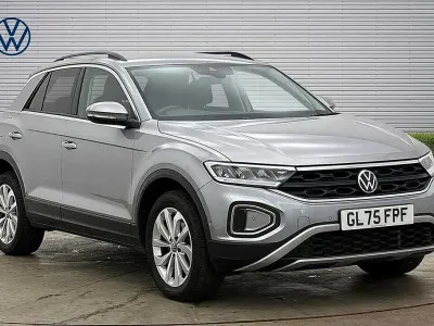 Used VW T-Roc Match 150 HP (110 kW) 2025 Silver SUV