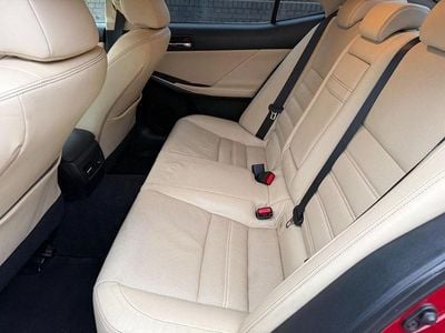 Used Lexus IS300h Executive Line 223 HP (164 kW) 2016 Red Sedan