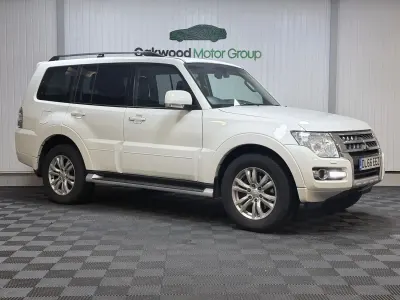 Usado Mitsubishi Shogun 187 HP (137 kW) 2016 Branco SUV