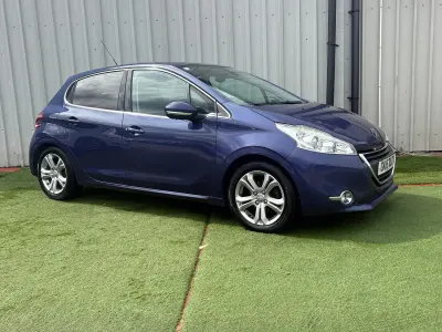 Used Peugeot 208 Allure 2015 Blue Hatchback