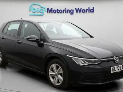 Używany VW Golf VIII S 116 KM (85 kW) 2022 Czarny Hatchback