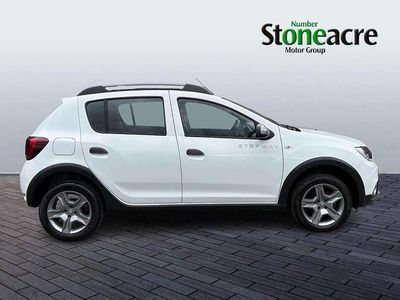 Used Dacia Sandero Essentiel 90 HP (66 kW) 2020 White SUV