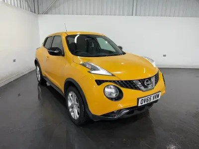 Used Nissan Juke Acenta Premium 110 HP (80 kW) 2015 Yellow SUV