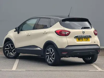 Used Renault Captur Dynamique 90 HP (66 kW) 2016 White SUV