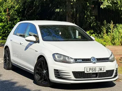 Used VW Golf VII GTD 184 HP (135 kW) 2017 White Hatchback