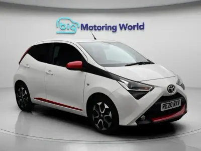 Used Toyota Aygo Trend 72 HP (52 kW) 2020 White Hatchback