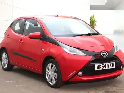 Used Toyota Aygo x-press 2014 Red Hatchback