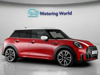 Używany Mini Cooper Hatch 136 KM (100 kW) 2022 Czerwony Hatchback