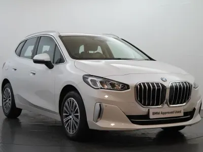 Used BMW 220 Luxury Line 168 HP (123 kW) 2023 White MPV