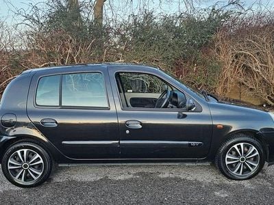 Used Renault Clio II Expression 2002 Black Hatchback