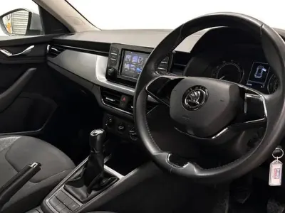 Used Skoda Kamiq 95 HP (69 kW) 2022 Silver SUV