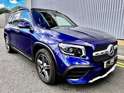 Mercedes GLB220