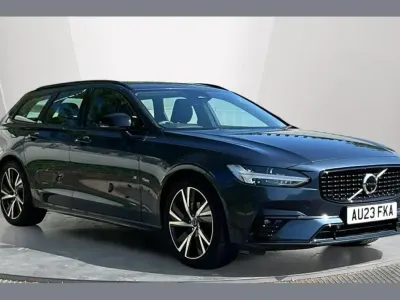 Used Volvo V90 Plus 194 HP (142 kW) 2023 Blue Estate