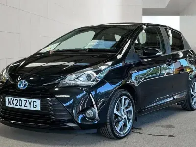 Used Toyota Yaris 100 HP (73 kW) 2020 Black Hatchback