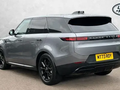 Usado Land Rover Range Rover Sport SE 300 HP (220 kW) 2023 Cinzento SUV