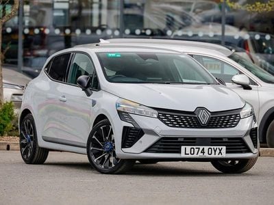 Used Renault Clio V Esprit Alpine 143 HP (105 kW) 2024 Grey Hatchback