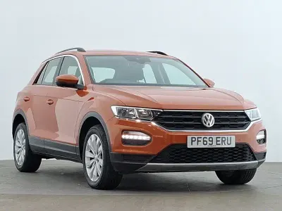 Usado VW T-Roc SE 150 HP (110 kW) 2019 Laranja SUV