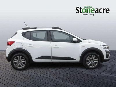 Used Dacia Sandero Comfort 90 HP (66 kW) 2022 White SUV
