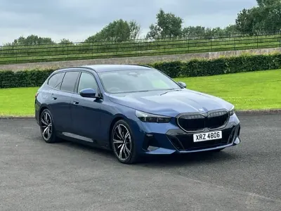 Used BMW 530e M Sport 295 HP (216 kW) 2026 Blue Estate