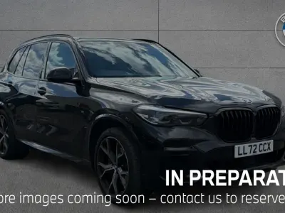 Używany BMW X5 M Sport 335 KM (246 kW) 2022 Czarny SUV
