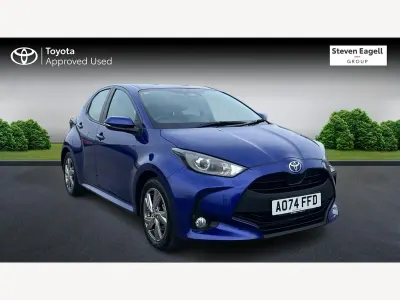 Used Toyota Yaris 2025 Blue Hatchback