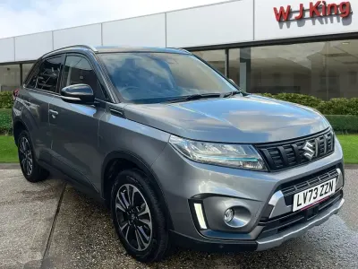 Usado Suzuki Vitara SZ5 116 CV (85 kW) 2023 Gris Utilitario