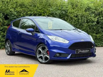 Used Ford Fiesta ST 2016 Blue Hatchback