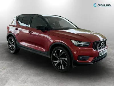 Usado Volvo XC40 R-Design Pro 163 HP (119 kW) 2019 Vermelho SUV
