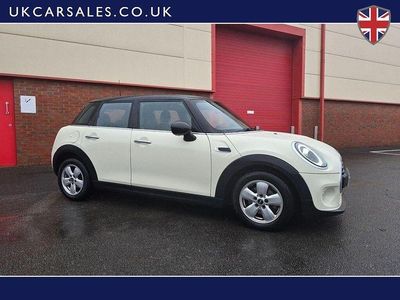 White Used 2018 Mini Cooper Hatch Hatchback | £8,299 (Good price)