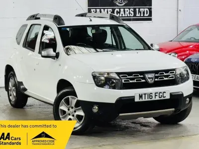 Used Dacia Duster Lauréate 110 HP (80 kW) 2016 White SUV