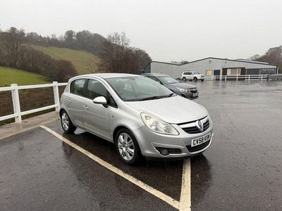 Used Vauxhall Corsa Design Edition 79 HP (58 kW) 2008 Silver Hatchback