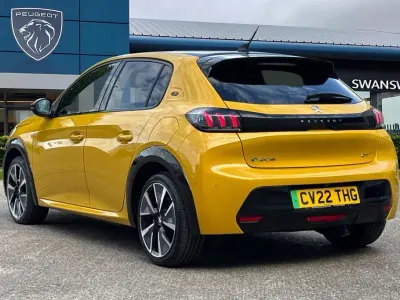 Used Peugeot e-208 GT 100 kW (136 HP) 2022 Yellow Hatchback