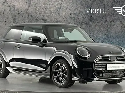 Used Mini Cooper Hatch 113 kW (154 HP) 2025 Black Hatchback