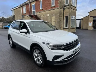 Begagnad VW Tiguan Life 130 HK (95 kW) 2023 Vit SUV