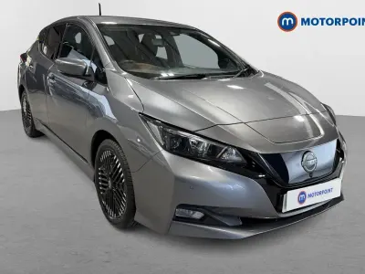 Gebraucht Nissan Leaf N-Connecta 110 kW (150 PS) 2023 Grau Kleinwagen